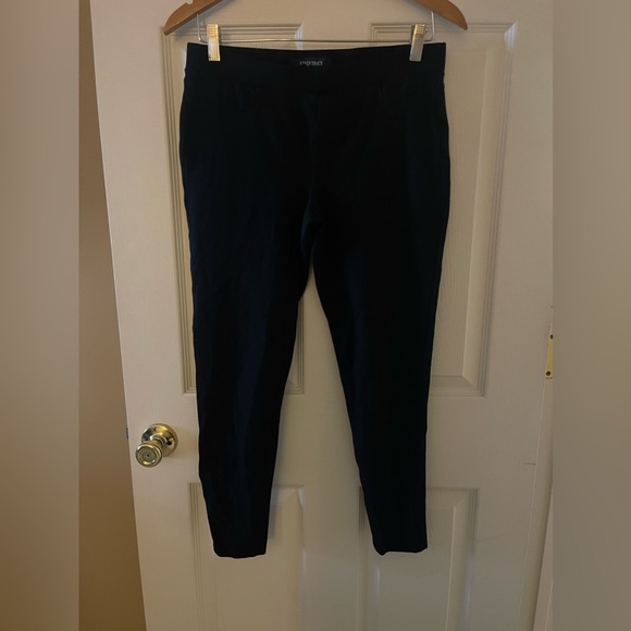Ellen Tracy pants • Women’s medium - Picture 1 of 7
